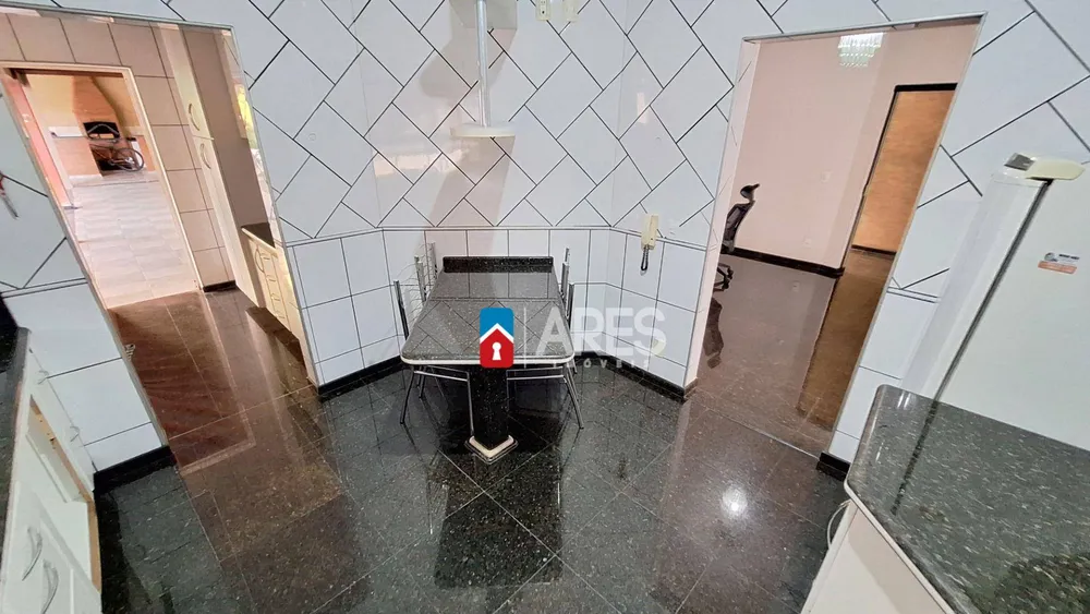 Casa, 4 quartos, 328 m² - Foto 11