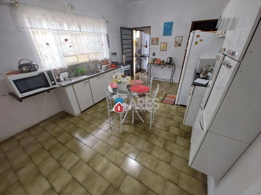 Casa, 3 quartos, 157 m² - Foto 3