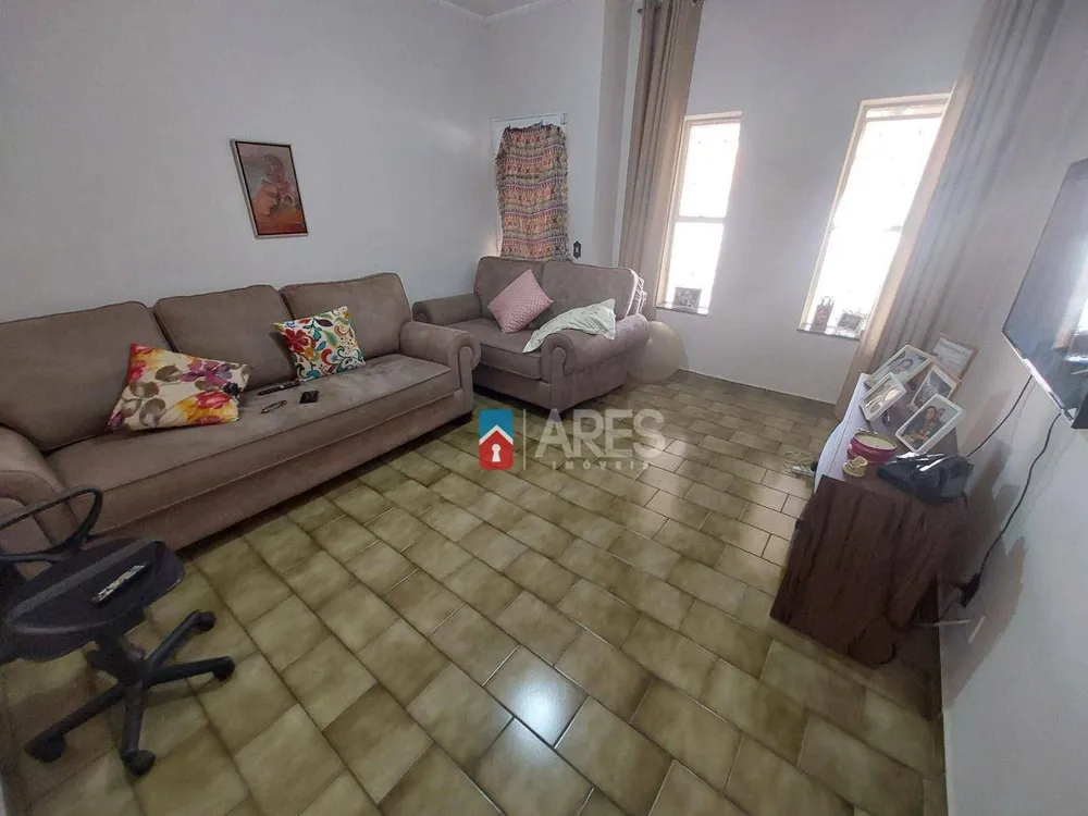 Casa, 3 quartos, 157 m² - Foto 1