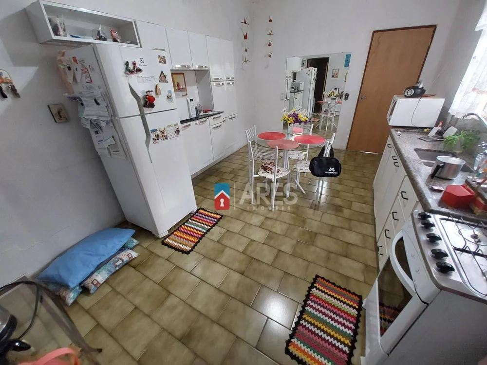 Casa, 3 quartos, 157 m² - Foto 2