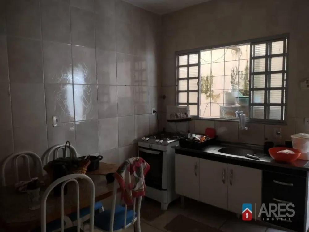 Casa, 3 quartos, 83 m² - Foto 3