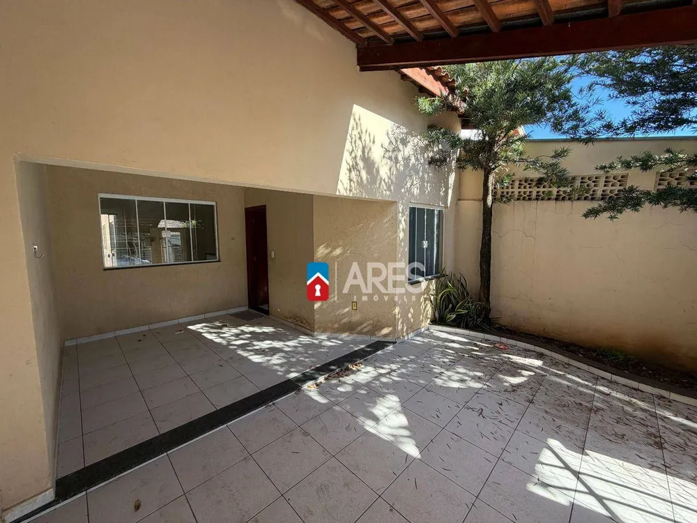 Casa, 3 quartos, 121 m² - Foto 2