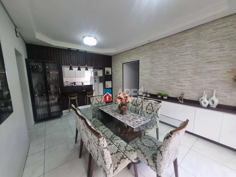 Casa, 3 quartos, 155 m² - Foto 2