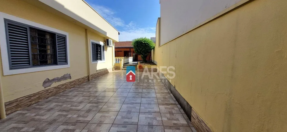 Casa, 3 quartos, 195 m² - Foto 1