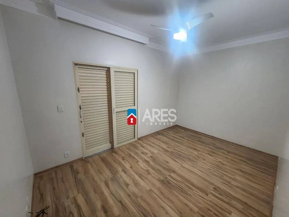 Casa, 3 quartos, 290 m² - Foto 10