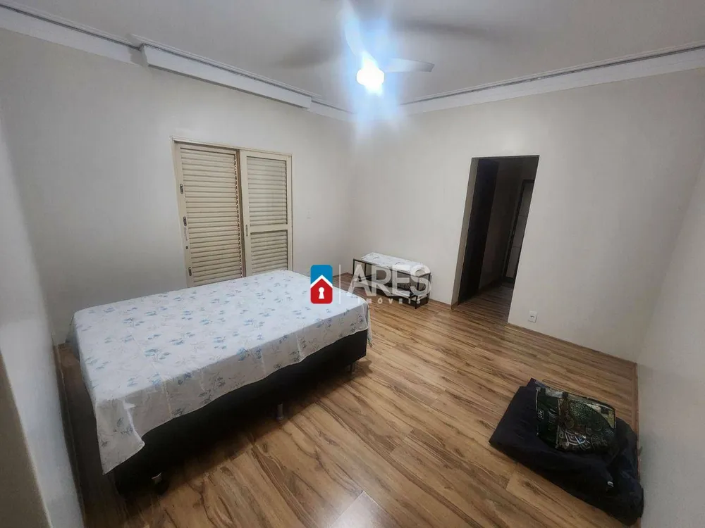 Casa, 3 quartos, 290 m² - Foto 11