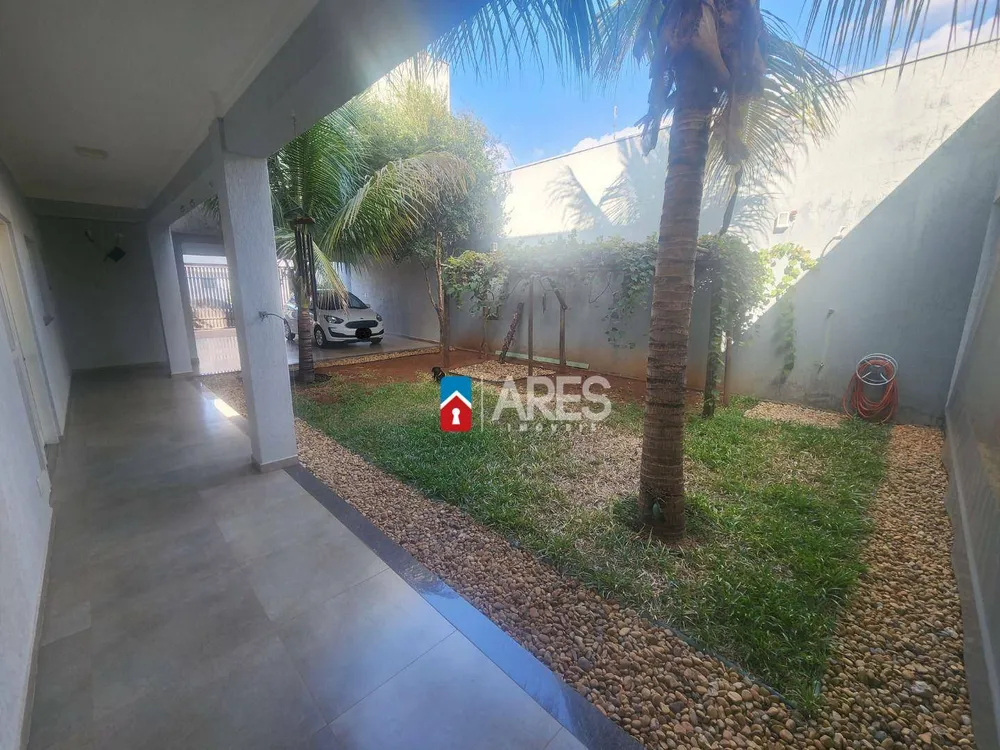 Casa, 3 quartos, 290 m² - Foto 1