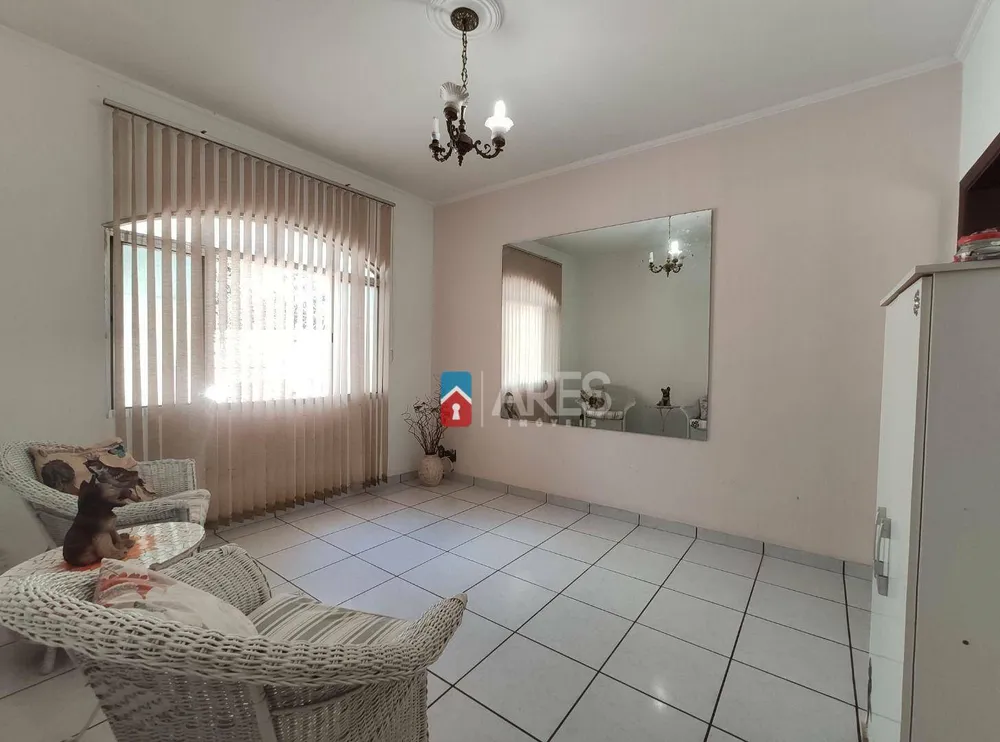 Casa, 4 quartos, 213 m² - Foto 2