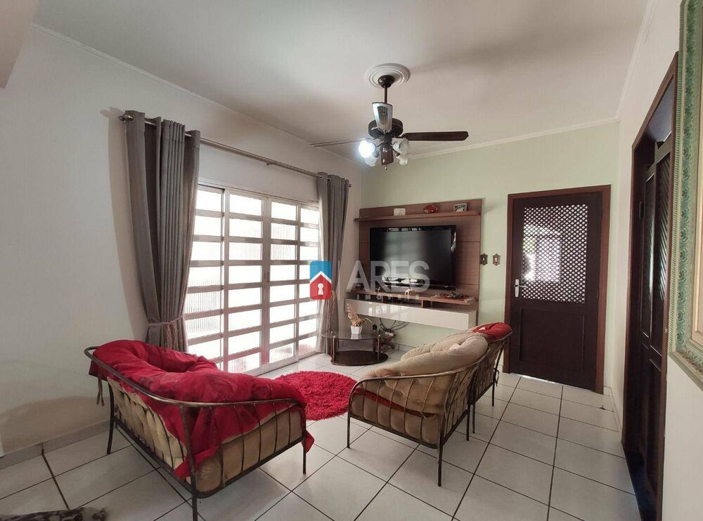Casa, 4 quartos, 213 m² - Foto 2