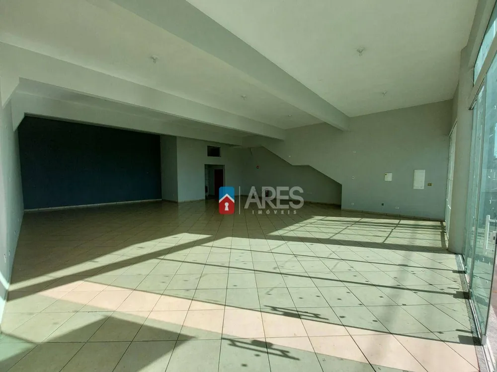 Loja-Salão, 200 m² - Foto 1