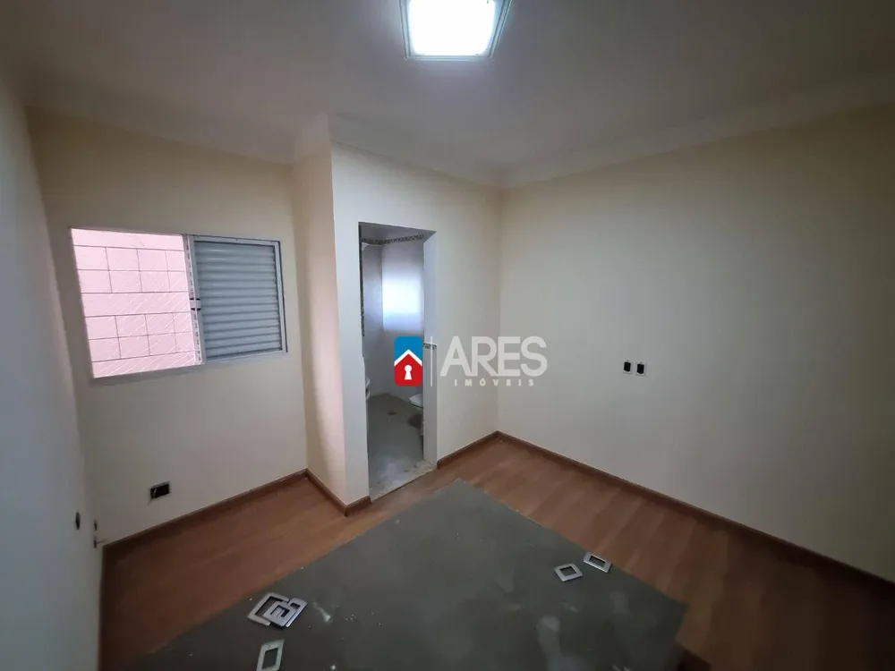 Casa, 3 quartos, 141 m² - Foto 3
