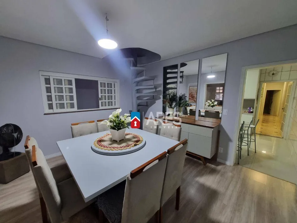 Casa, 3 quartos, 231 m² - Foto 7
