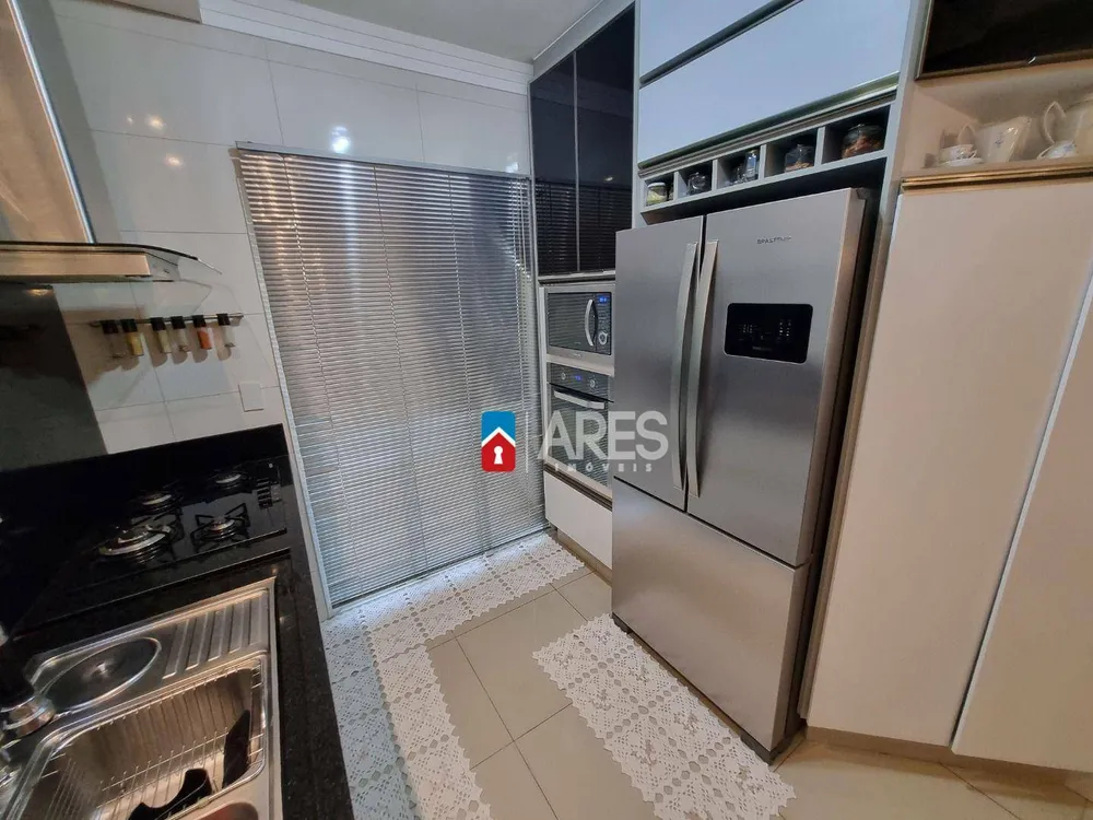 Casa, 4 quartos, 217 m² - Foto 11