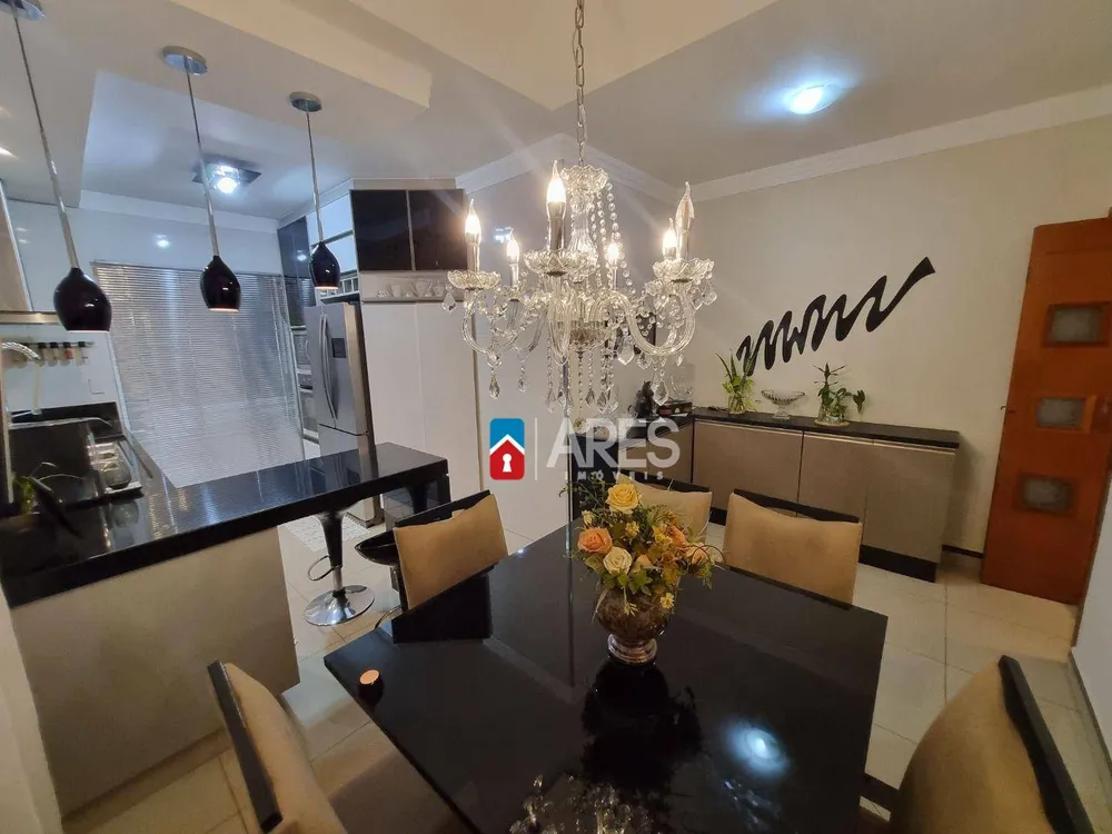 Casa, 4 quartos, 217 m² - Foto 9