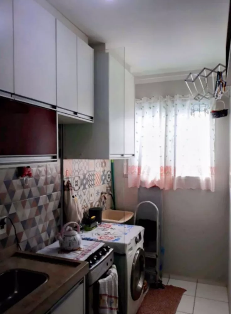 Apartamento à venda com 2 quartos, 50m² - Foto 3