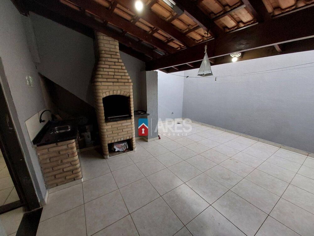 Casa, 3 quartos, 214 m² - Foto 3