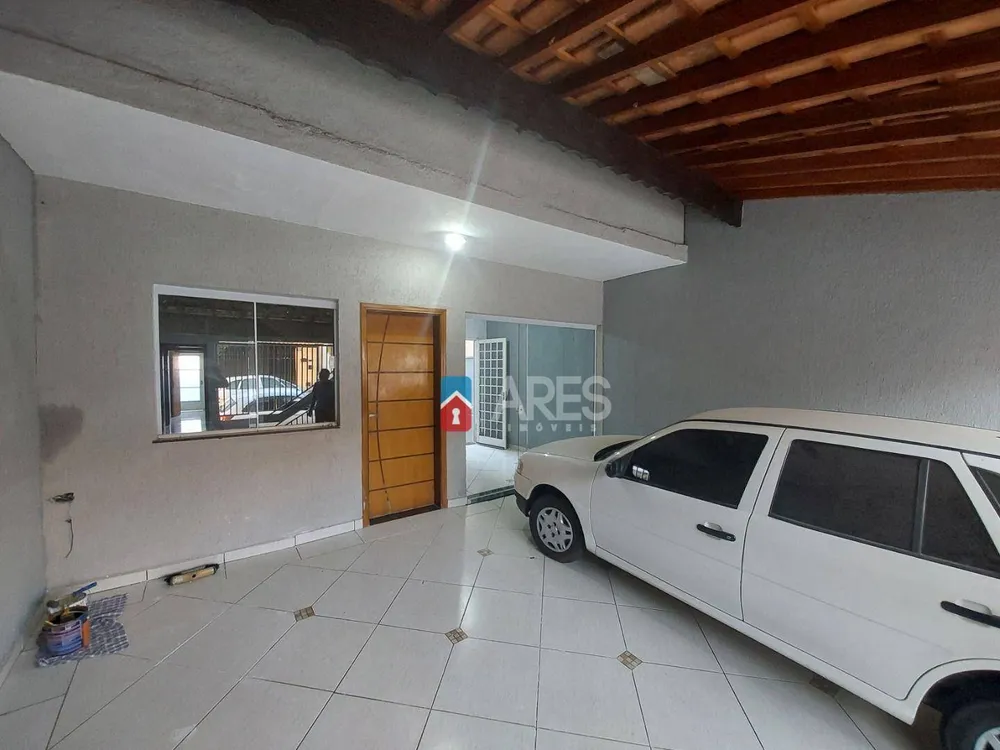 Casa, 3 quartos, 214 m² - Foto 1
