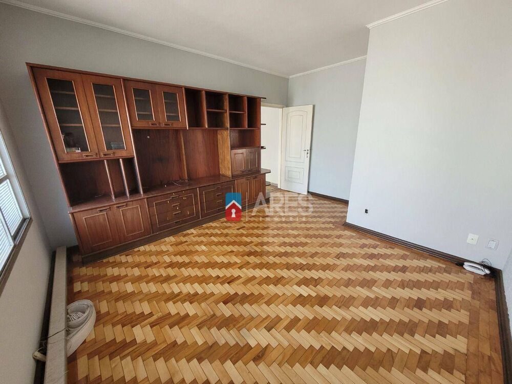 Casa, 3 quartos, 141 m² - Foto 2