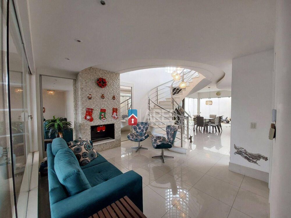 Casa, 3 quartos, 330 m² - Foto 3