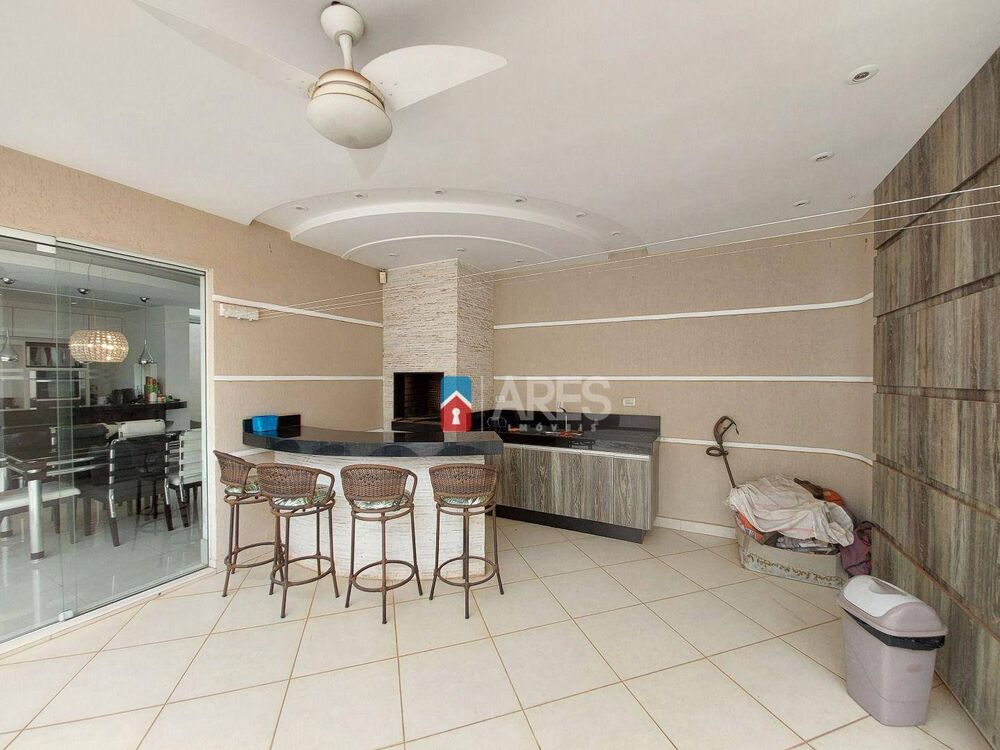Casa, 3 quartos, 330 m² - Foto 8