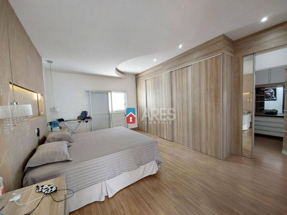 Casa, 3 quartos, 330 m² - Foto 4