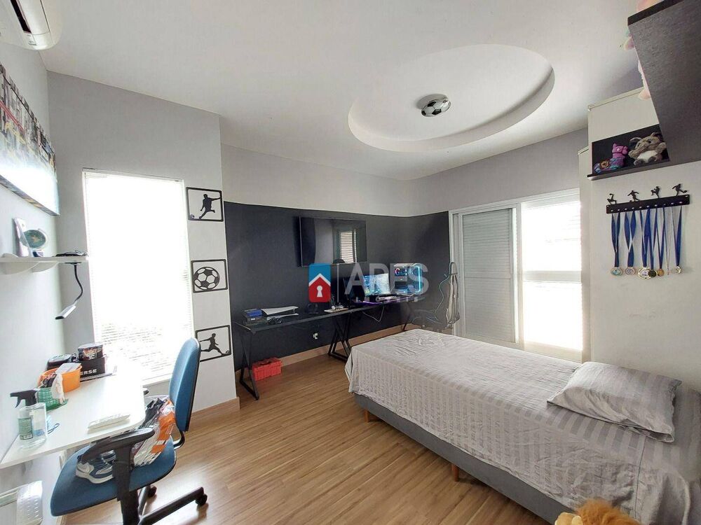 Casa, 3 quartos, 330 m² - Foto 12