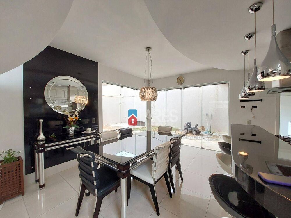 Casa, 3 quartos, 330 m² - Foto 11