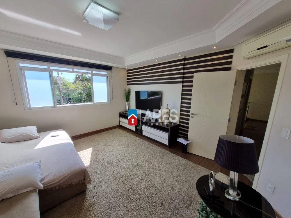 Casa, 3 quartos, 389 m² - Foto 3