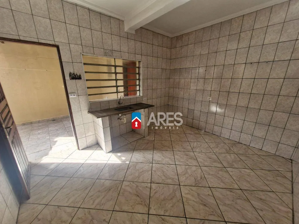 Casa, 3 quartos, 176 m² - Foto 2