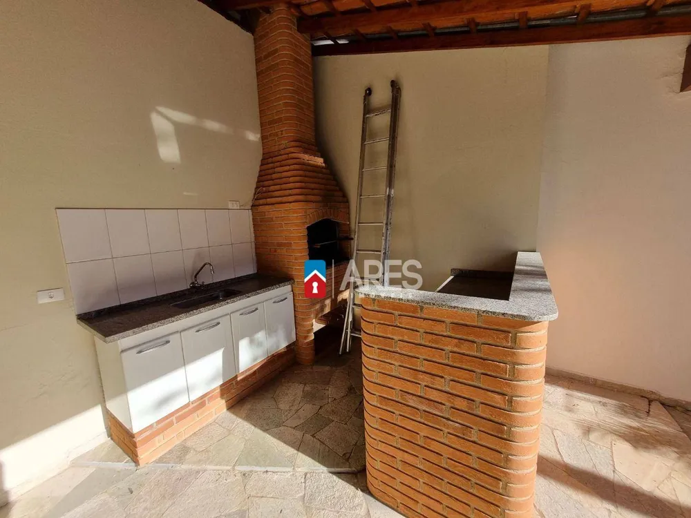 Casa, 3 quartos, 206 m² - Foto 2