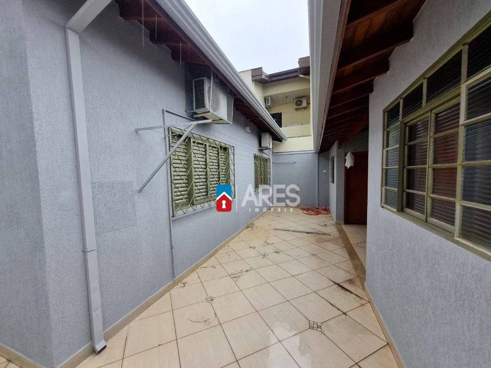 Casa, 3 quartos, 286 m² - Foto 1