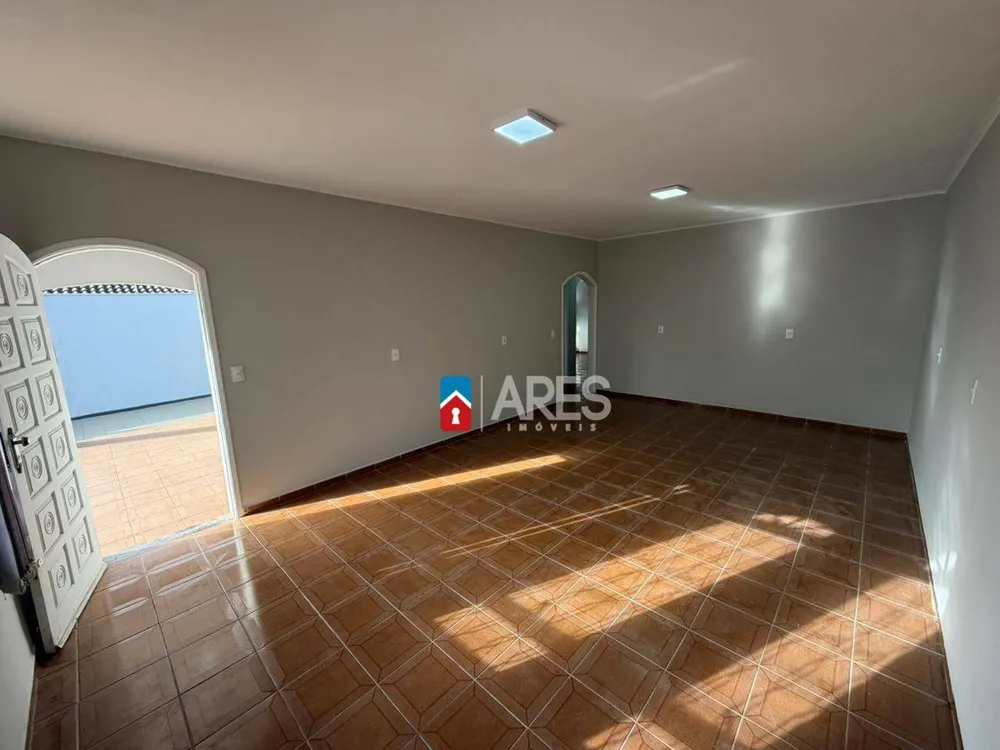 Casa, 3 quartos, 256 m² - Foto 4