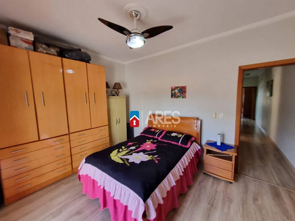 Casa, 3 quartos, 233 m² - Foto 8