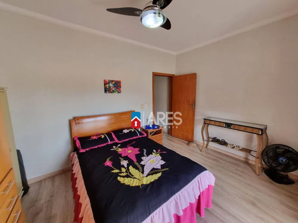 Casa, 3 quartos, 233 m² - Foto 9