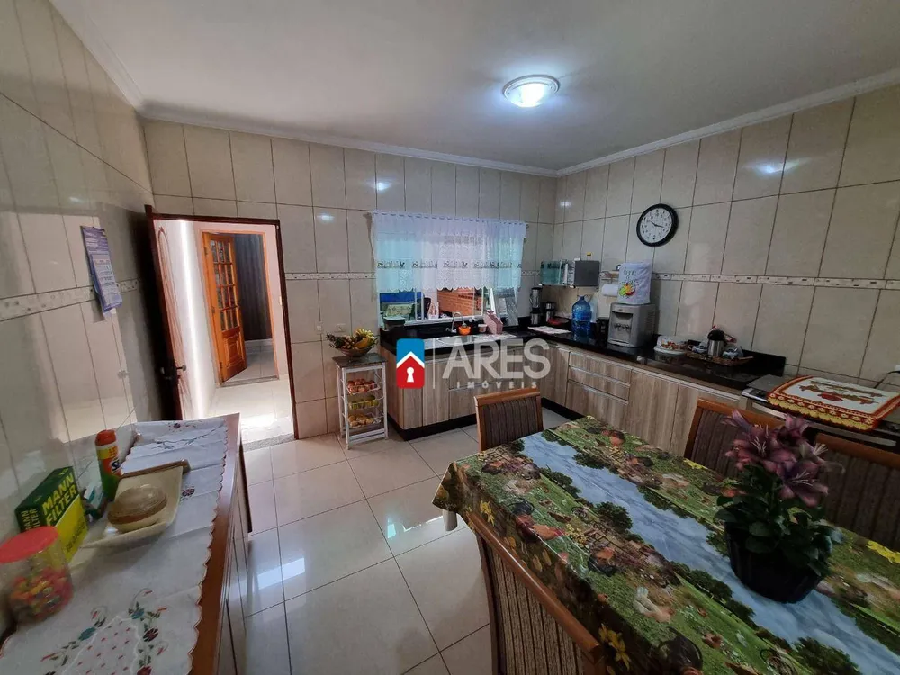 Casa, 3 quartos, 233 m² - Foto 7