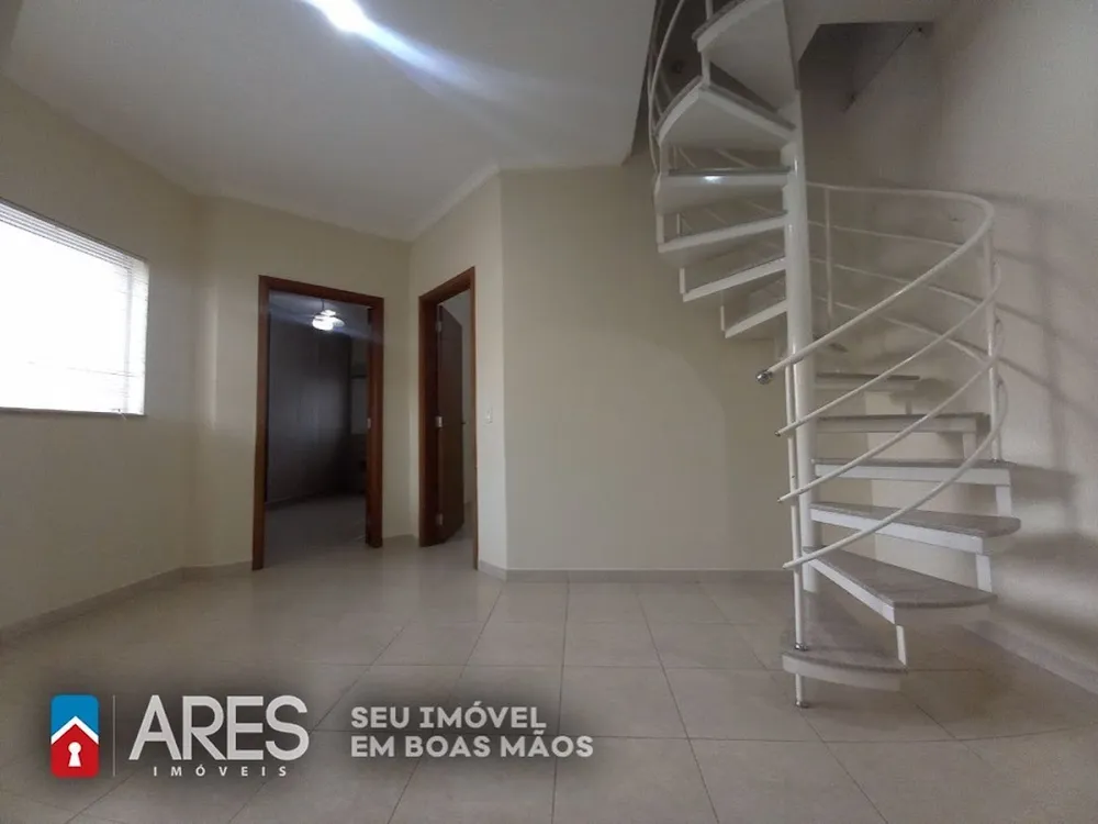 Casa, 3 quartos, 262 m² - Foto 1