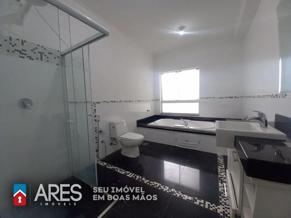 Casa, 3 quartos, 262 m² - Foto 2