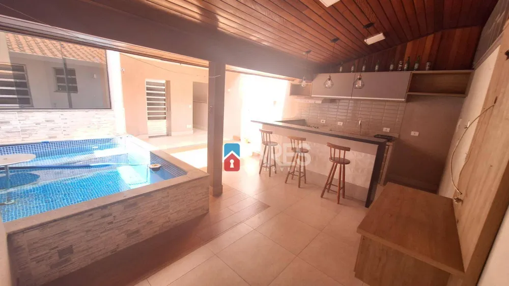 Casa, 3 quartos, 221 m² - Foto 3