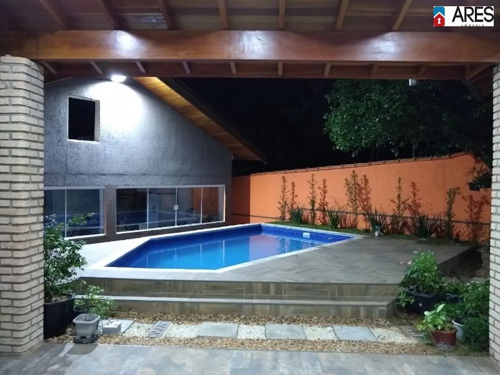 Casa, 4 quartos, 220 m² - Foto 2