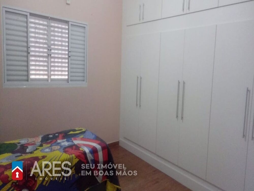 Casa, 4 quartos, 220 m² - Foto 2