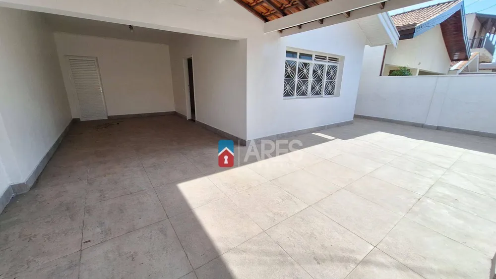 Casa, 3 quartos, 198 m² - Foto 2
