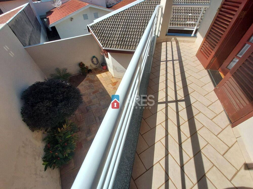 Casa à venda com 3 quartos, 344m² - Foto 14