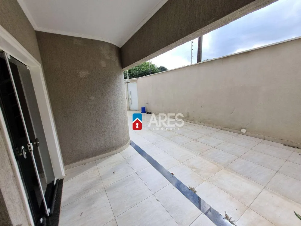 Casa, 4 quartos, 187 m² - Foto 2