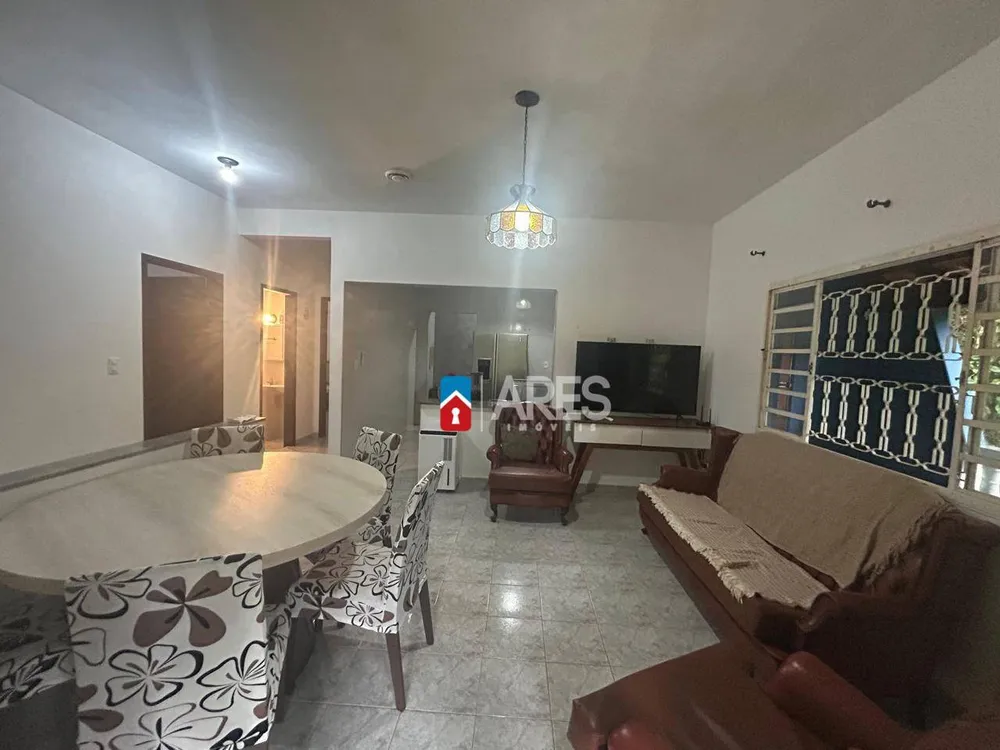 Casa, 3 quartos, 136 m² - Foto 1