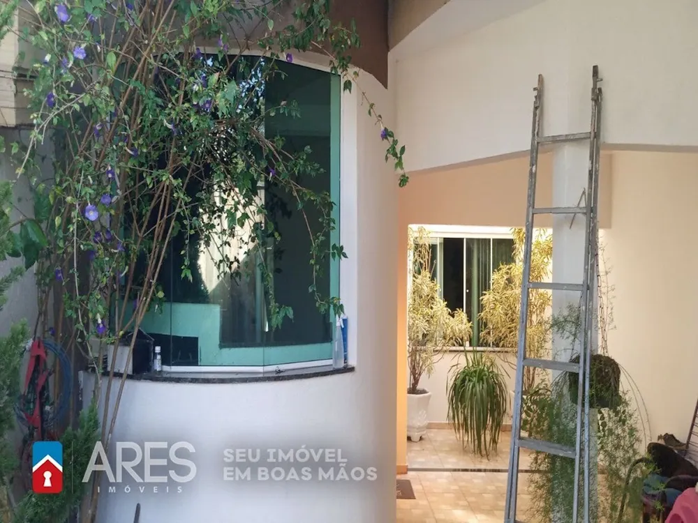 Casa, 3 quartos, 286 m² - Foto 2