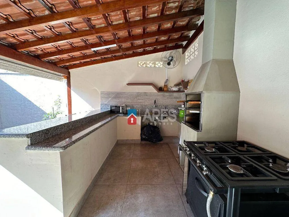 Casa, 5 quartos, 300 m² - Foto 17