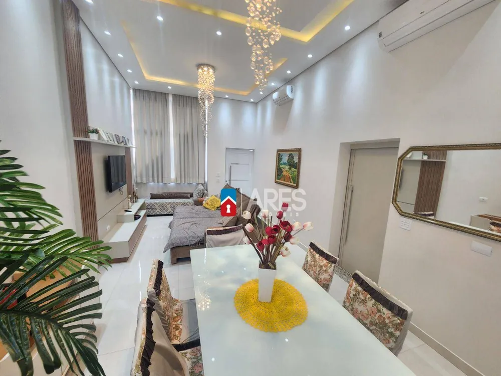 Casa, 3 quartos, 191 m² - Foto 1