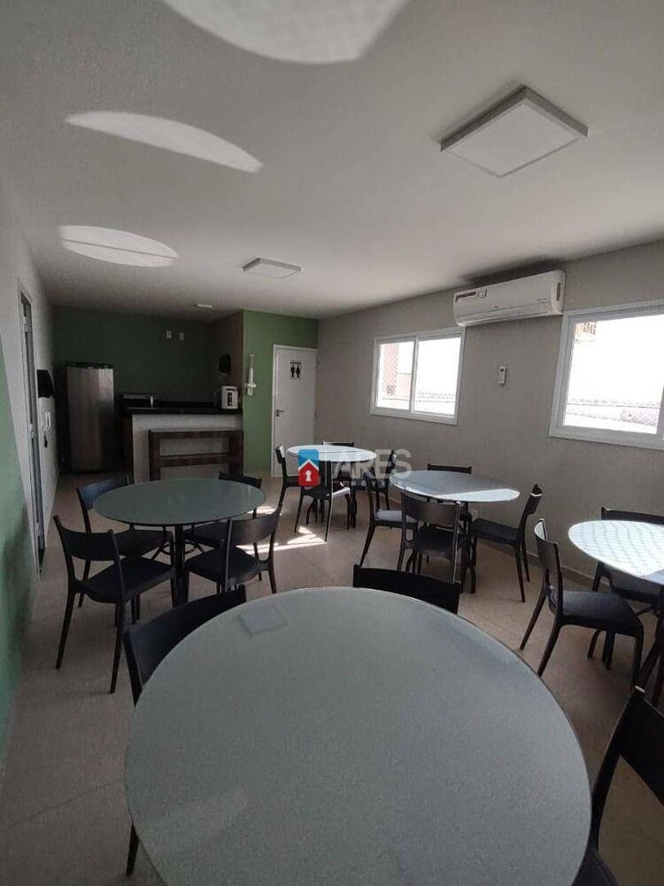 Apartamento à venda com 2 quartos, 45m² - Foto 13