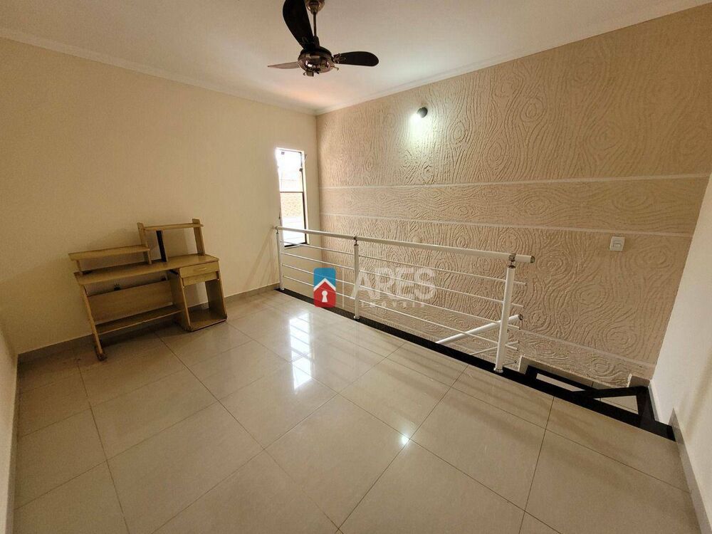 Casa, 3 quartos, 180 m² - Foto 3