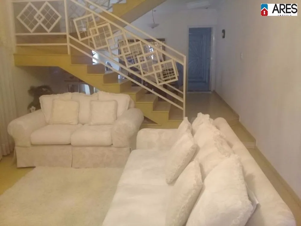 Casa, 4 quartos, 294 m² - Foto 1